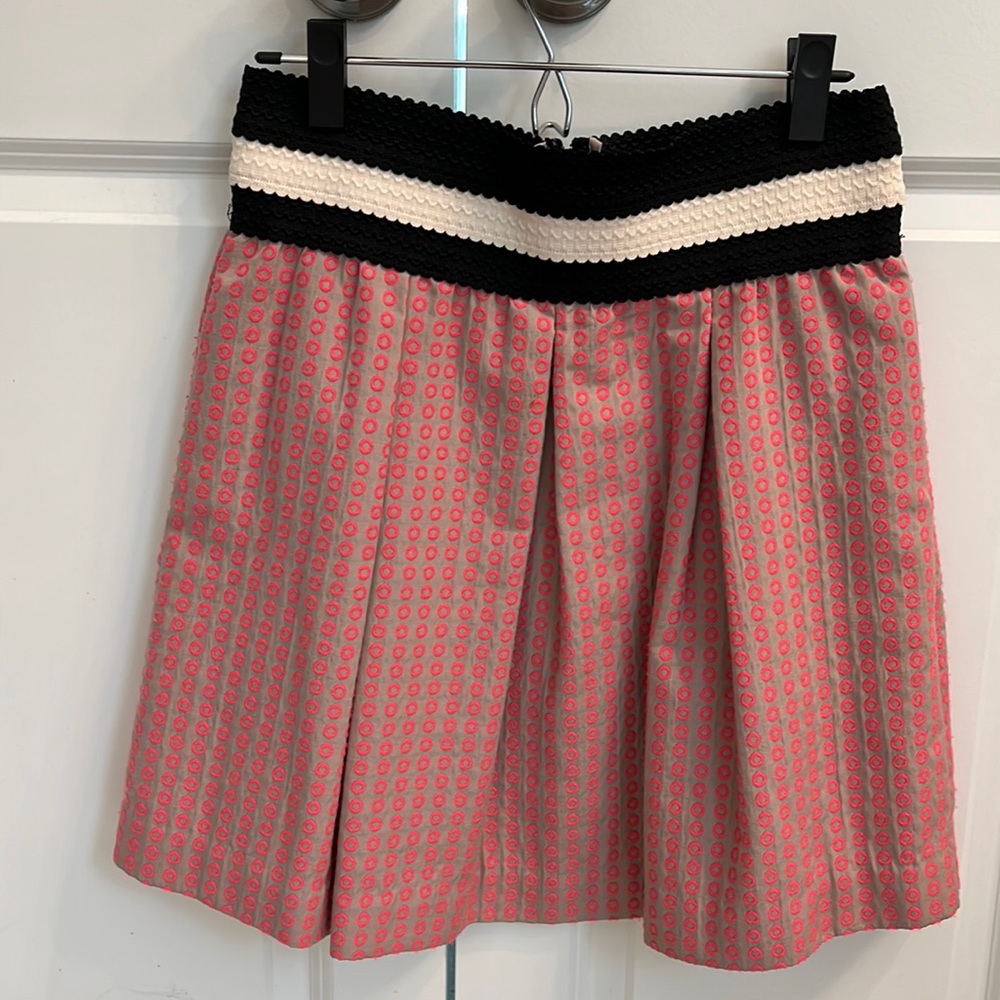 Anthropology pink textured skirt with wide black/white waistband